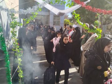 اعزام ۵۰ دانش آموز به مناطق عملیاتی جنوب کشور